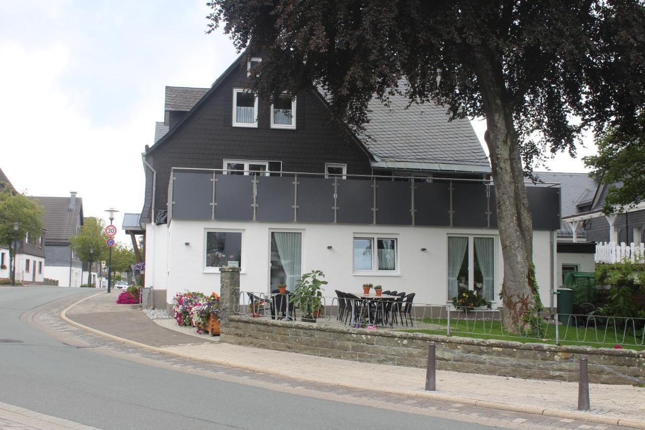 Pension Haus Butz Winterberg Bagian luar foto